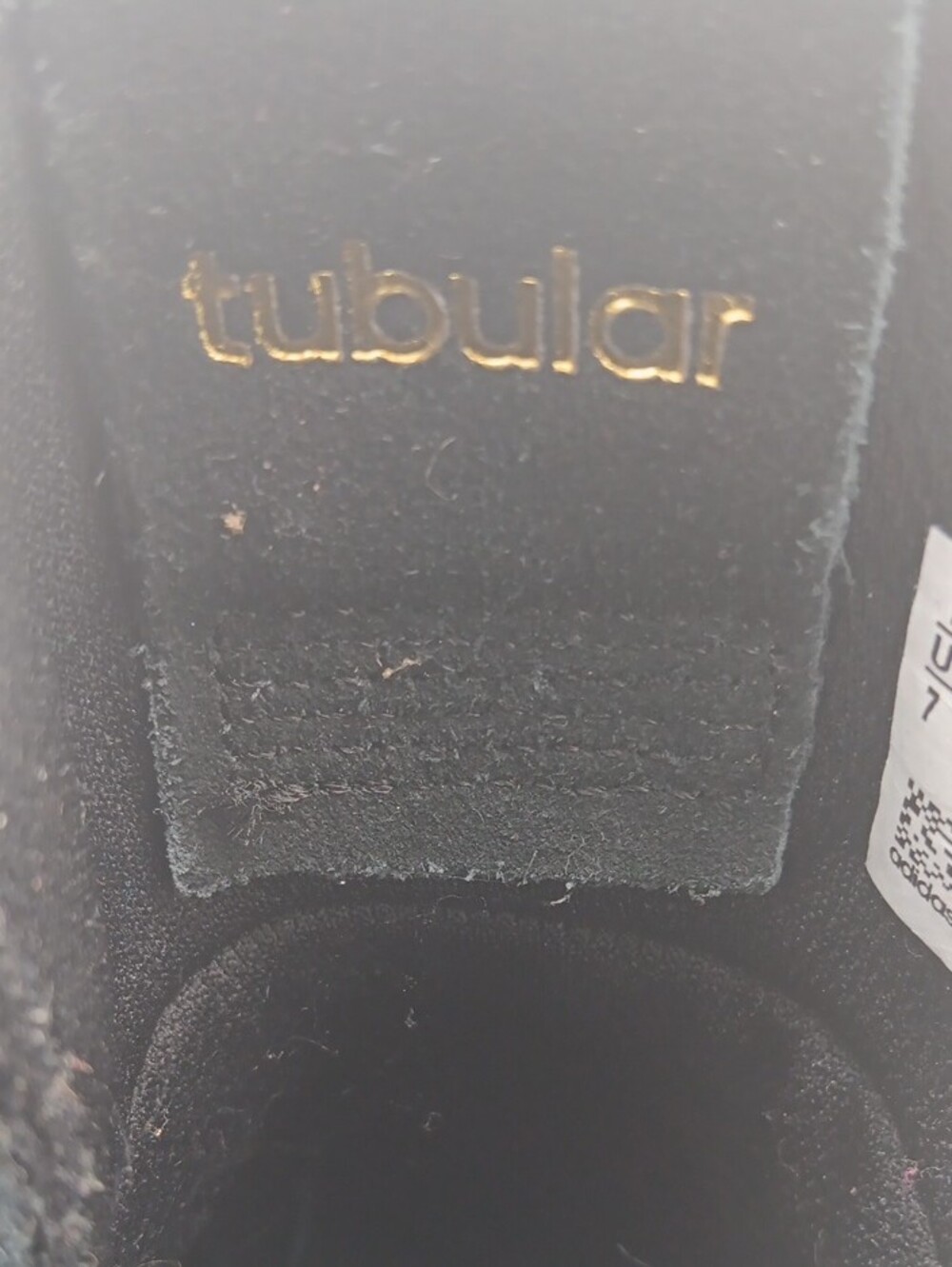 adidas Black Suede Mid-Top Sneakers with Gold Trefoil. Size 7 - Picture 6 of 12